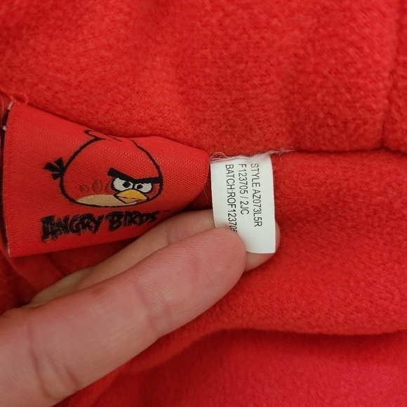 Angry Birds Children's Black/ Red Puffer Jacket size Medium - Picture 7 of 7